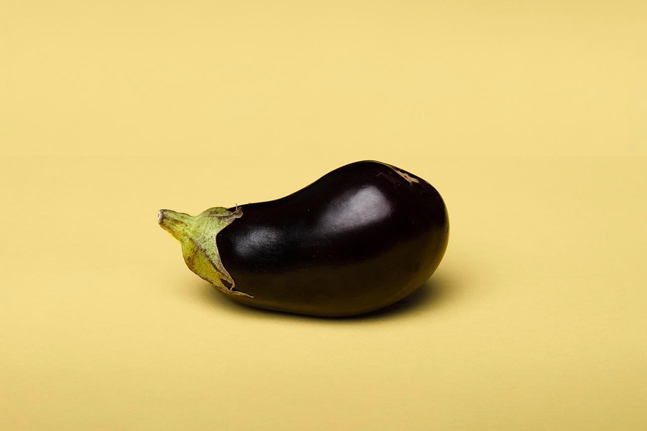 Sonnenverwöhnte Aubergine