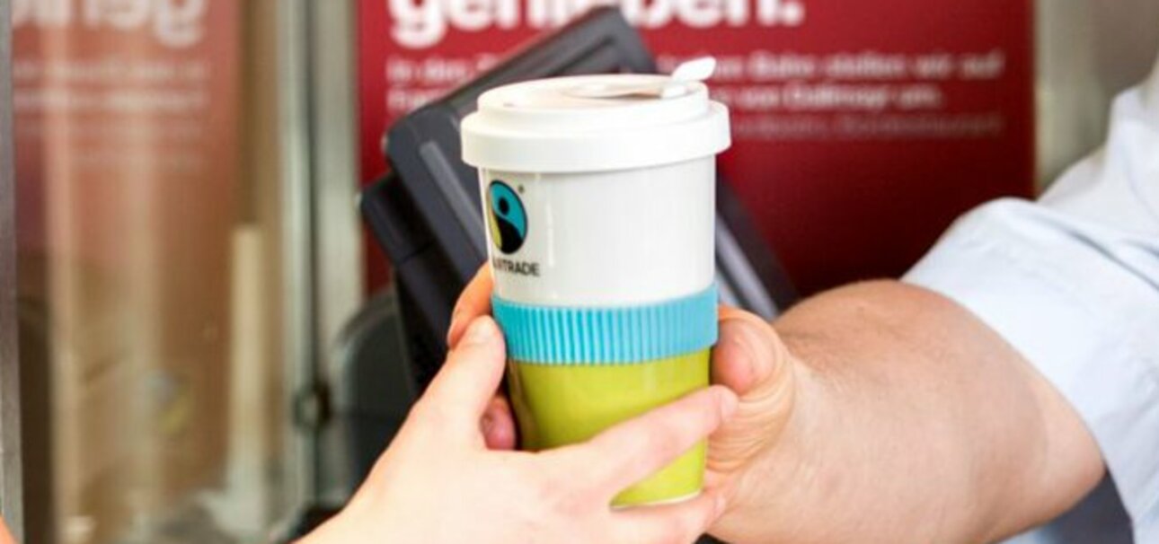 DB stellt im ICE und IC auf Fairtrade-zertifizierten Kaffee um. Copyright: Deutsche Bahn AG / Pablo Castganola